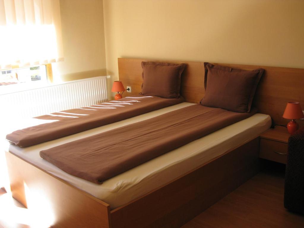 Family Hotel Veronika Девин Номер фото