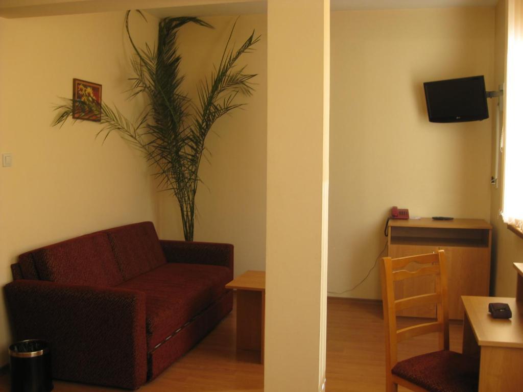 Family Hotel Veronika Девин Номер фото